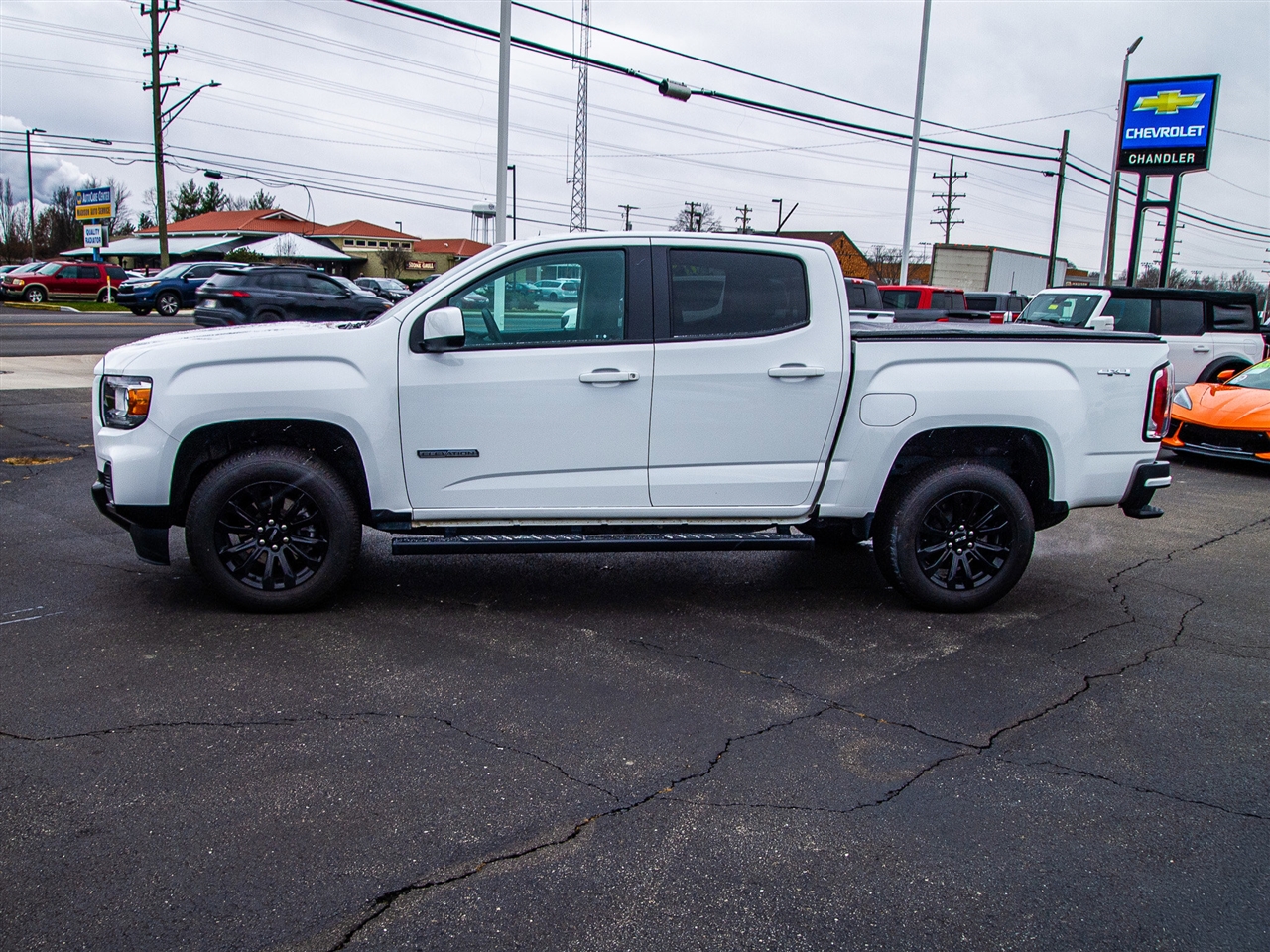 GMC Canyon 4WD Crew Cab 128" Elevation 2022