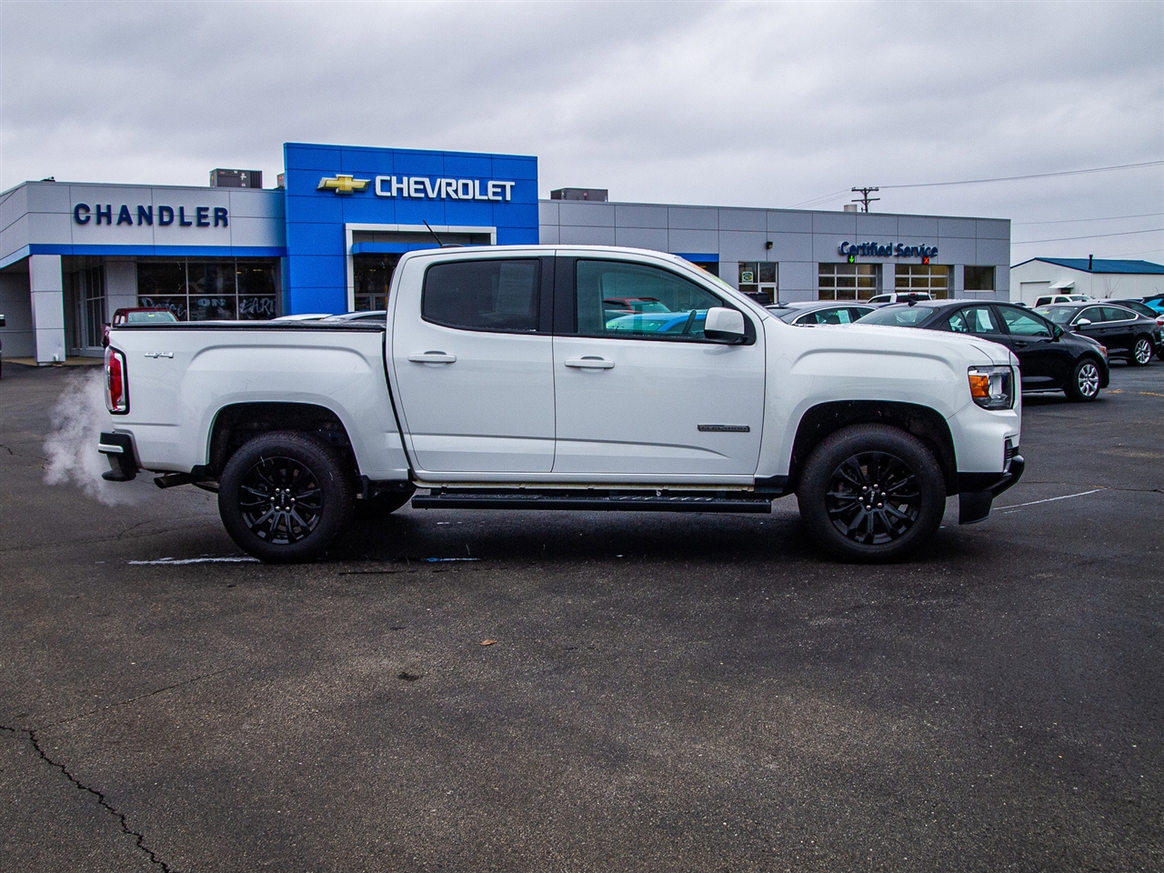 GMC Canyon 4WD Crew Cab 128" Elevation 2022