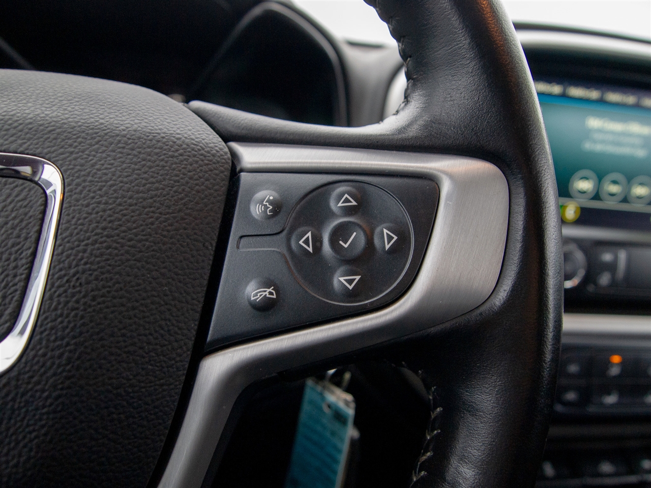 GMC Canyon 4WD Crew Cab 128" Elevation 2022