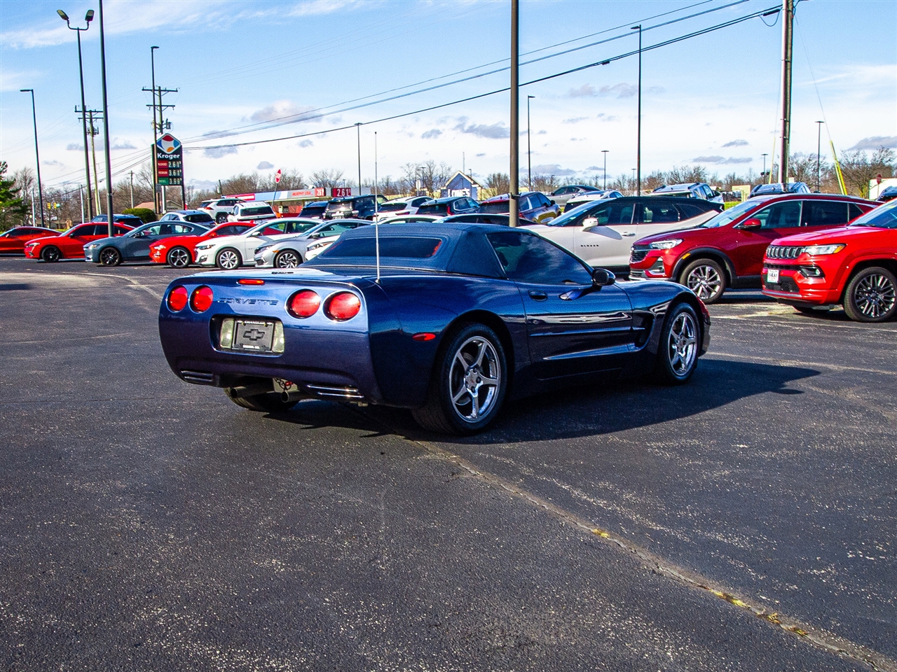 Chevrolet Corvette 2dr Convertible 2000
