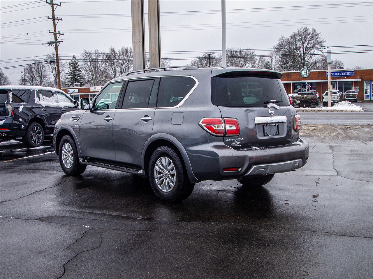 Nissan Armada 4x4 SV 2018