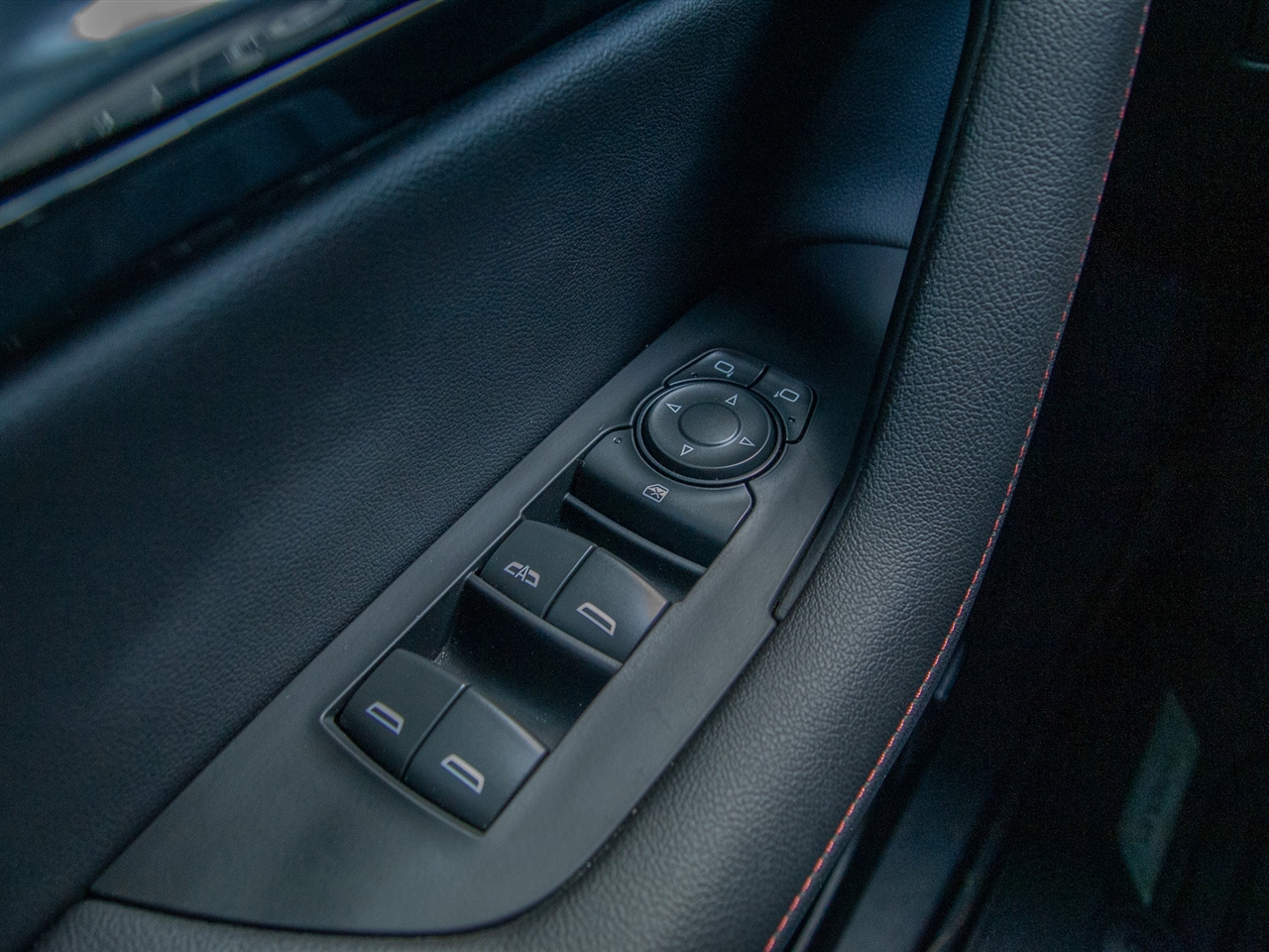 Chevrolet Blazer FWD 4dr RS 2025