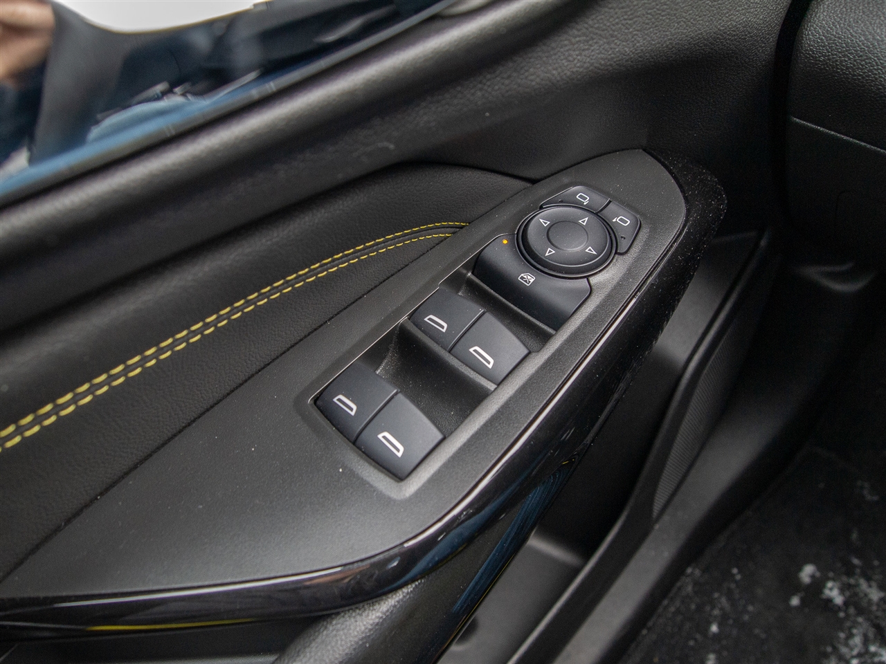 Chevrolet Trax FWD 4dr LT 2024