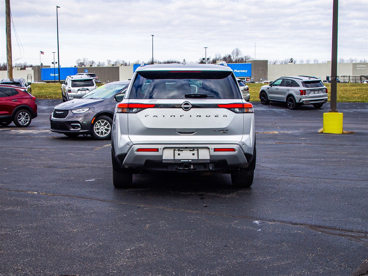Nissan Pathfinder Platinum 4WD 2022