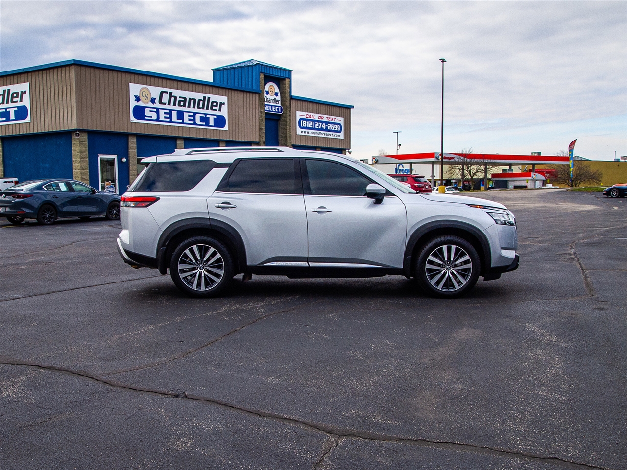 Nissan Pathfinder Platinum 4WD 2022