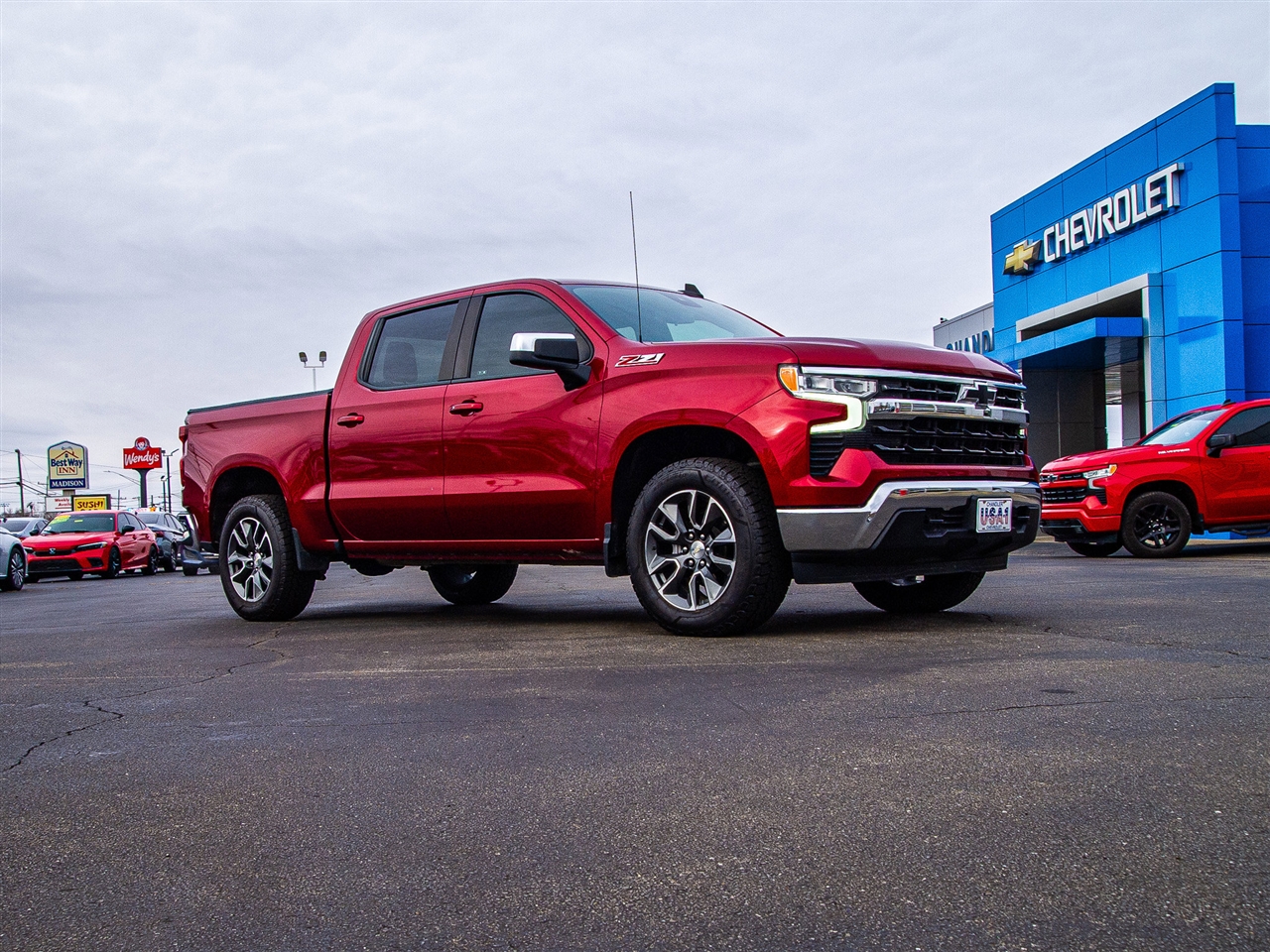 Chevrolet Silverado 1500 4WD Crew Cab 147" LT w/1LT 2023