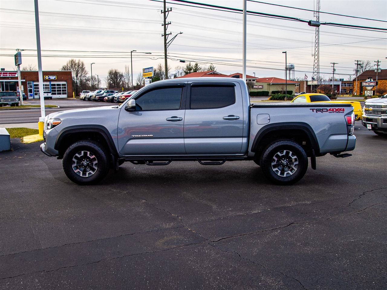 Toyota Tacoma 4WD TRD Off Road Double Cab 5' Bed V6 MT (Natl) 2021