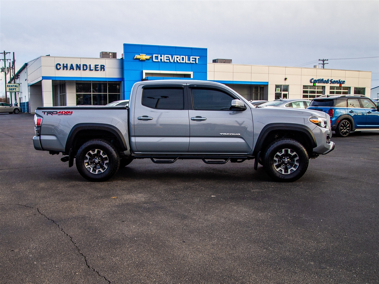 Toyota Tacoma 4WD TRD Off Road Double Cab 5' Bed V6 MT (Natl) 2021