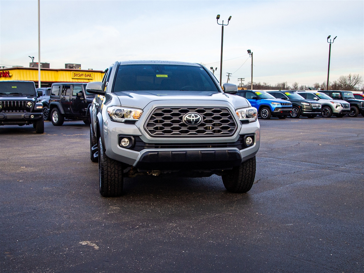 Toyota Tacoma 4WD TRD Off Road Double Cab 5' Bed V6 MT (Natl) 2021