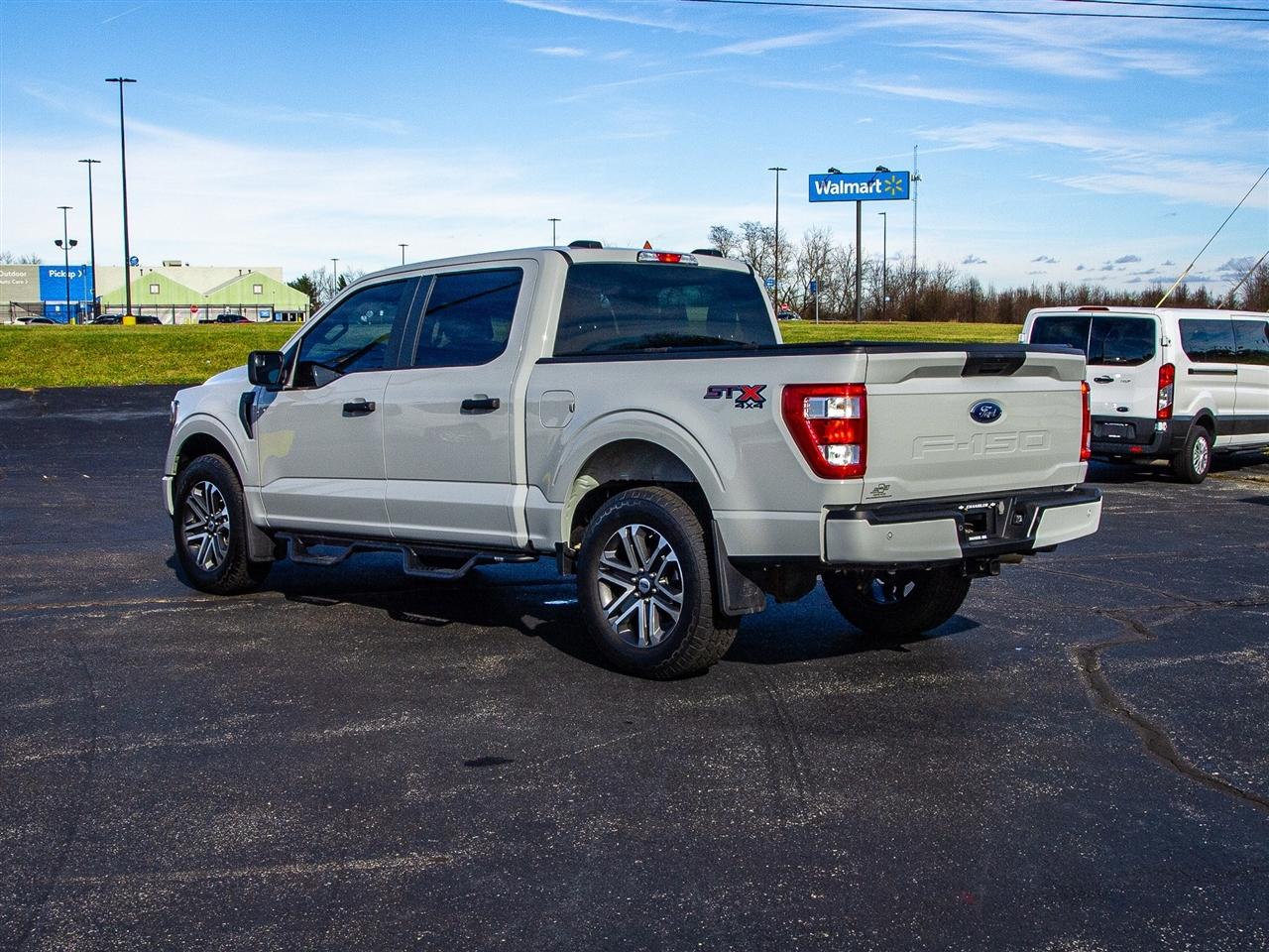 Ford F-150 King Ranch 4WD SuperCrew 5.5' Box 2023