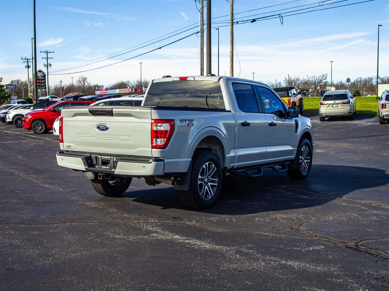 Ford F-150 King Ranch 4WD SuperCrew 5.5' Box 2023