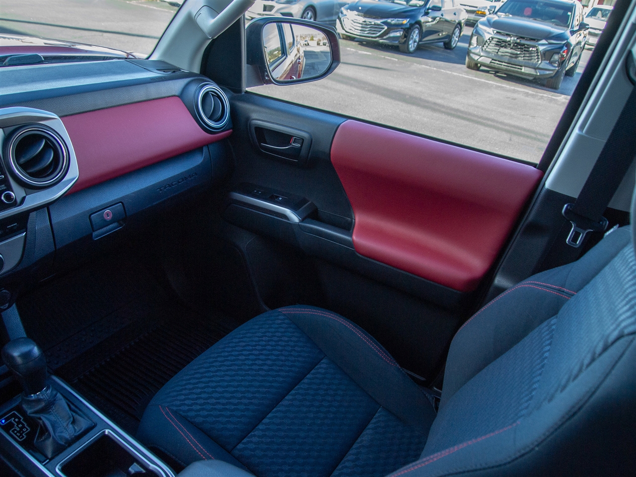 Toyota Tacoma 4WD TRD Off Road Double Cab 5' Bed V6 MT (Natl) 2023