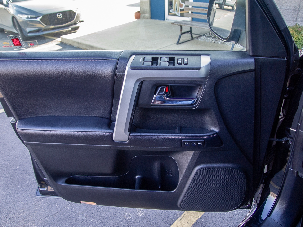 Toyota 4Runner TRD Off Road Premium 4WD (Natl) 2019