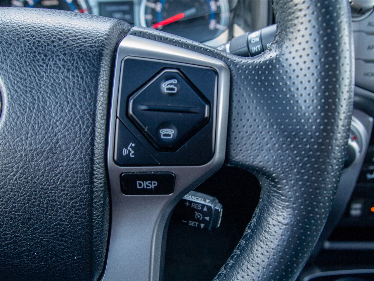 Toyota 4Runner TRD Off Road Premium 4WD (Natl) 2019