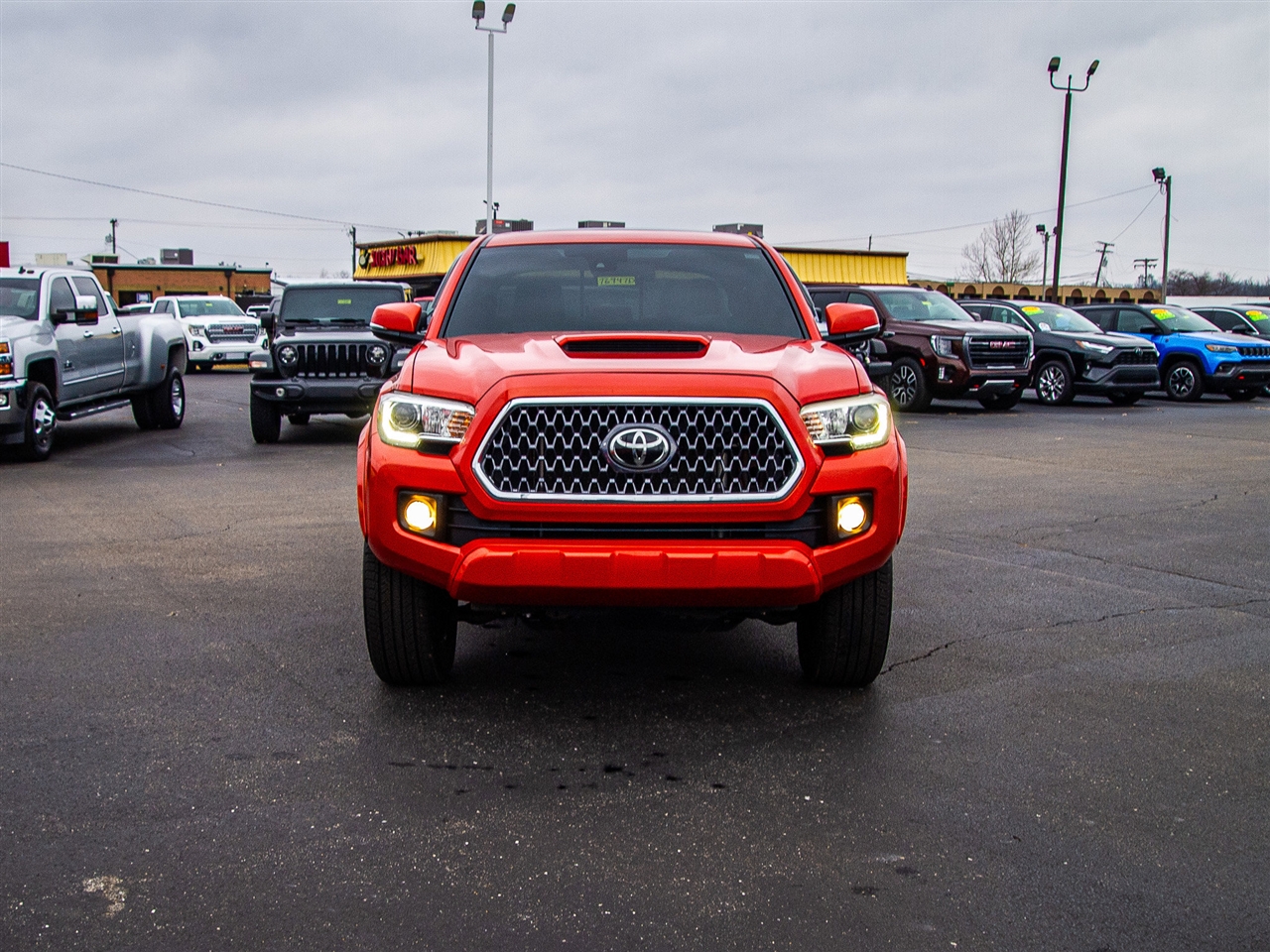 Toyota Tacoma TRD Off Road Double Cab 5' Bed V6 4x4 MT (Natl) 2018