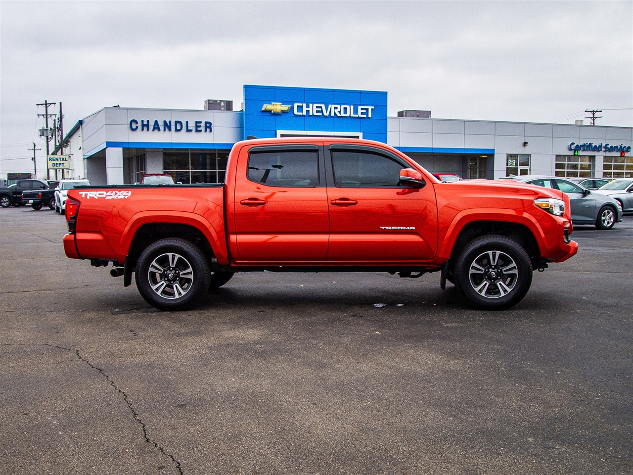 Toyota Tacoma TRD Off Road Double Cab 5' Bed V6 4x4 MT (Natl) 2018