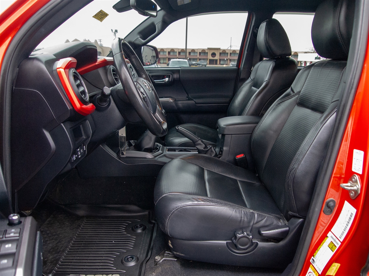 Toyota Tacoma TRD Off Road Double Cab 5' Bed V6 4x4 MT (Natl) 2018