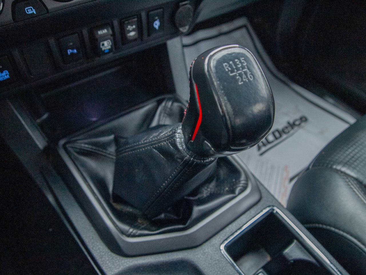 Toyota Tacoma TRD Off Road Double Cab 5' Bed V6 4x4 MT (Natl) 2018