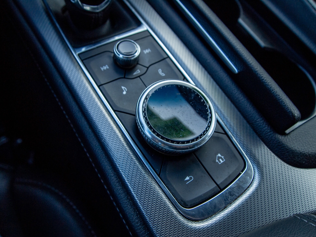 Cadillac CT5 4dr Sdn Premium Luxury 2023