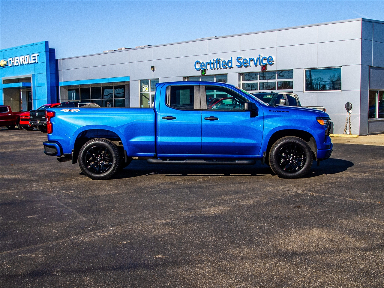 Chevrolet Silverado 1500 4WD Double Cab 147" Custom 2022