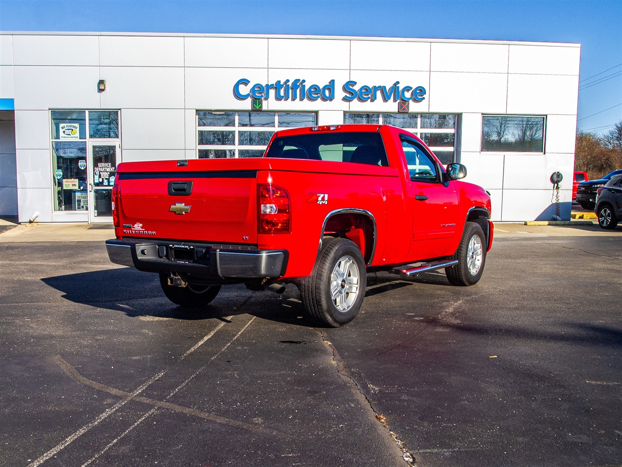 Chevrolet Silverado 1500 4WD Reg Cab 119.0" LT 2011