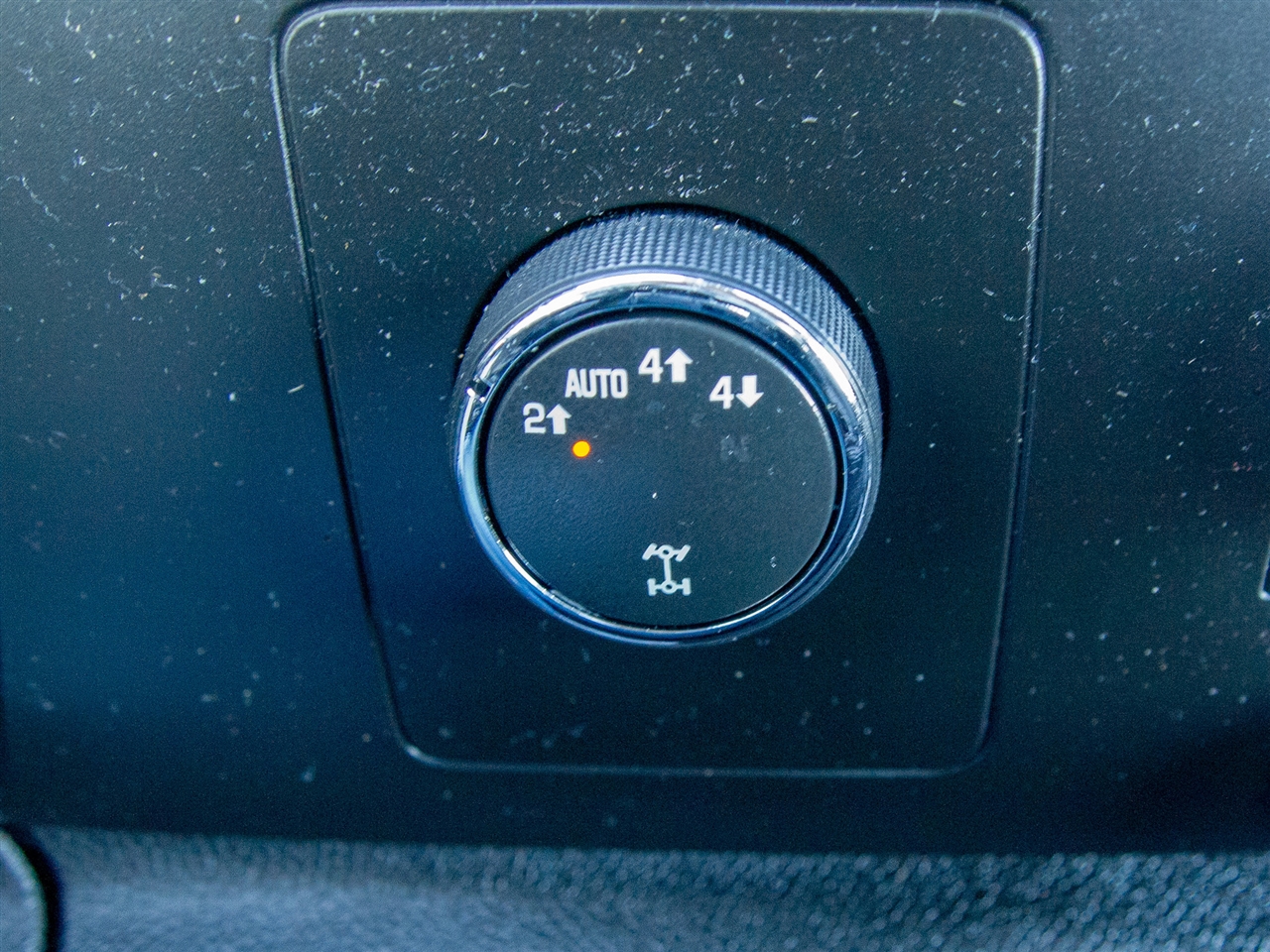 Chevrolet Silverado 1500 4WD Reg Cab 119.0" LT 2011