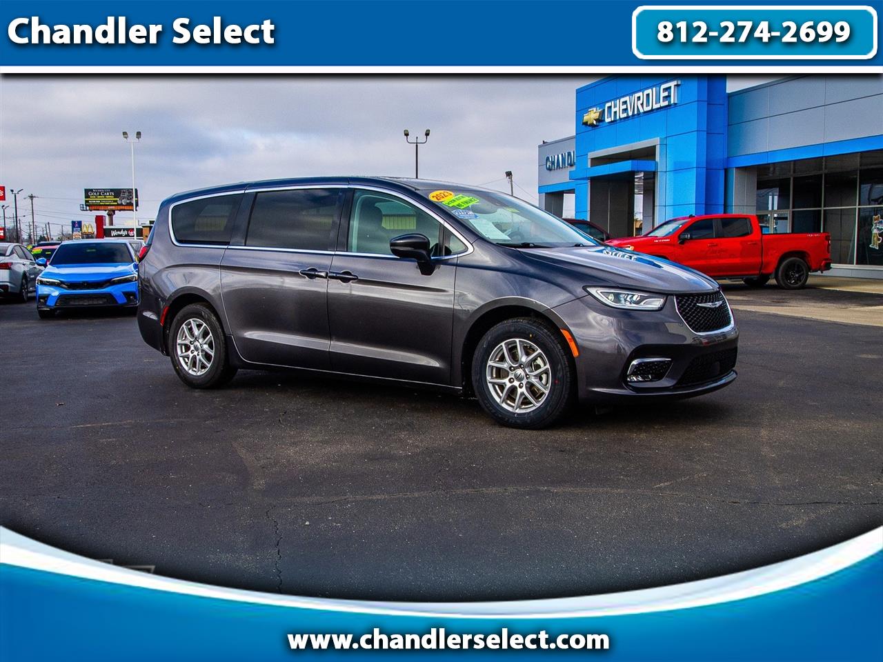 Chrysler Pacifica Touring L FWD 2023