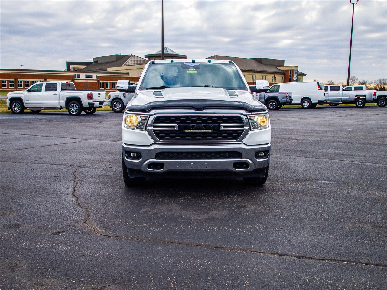 RAM 1500 Big Horn 4x4 Crew Cab 5'7" Box 2022