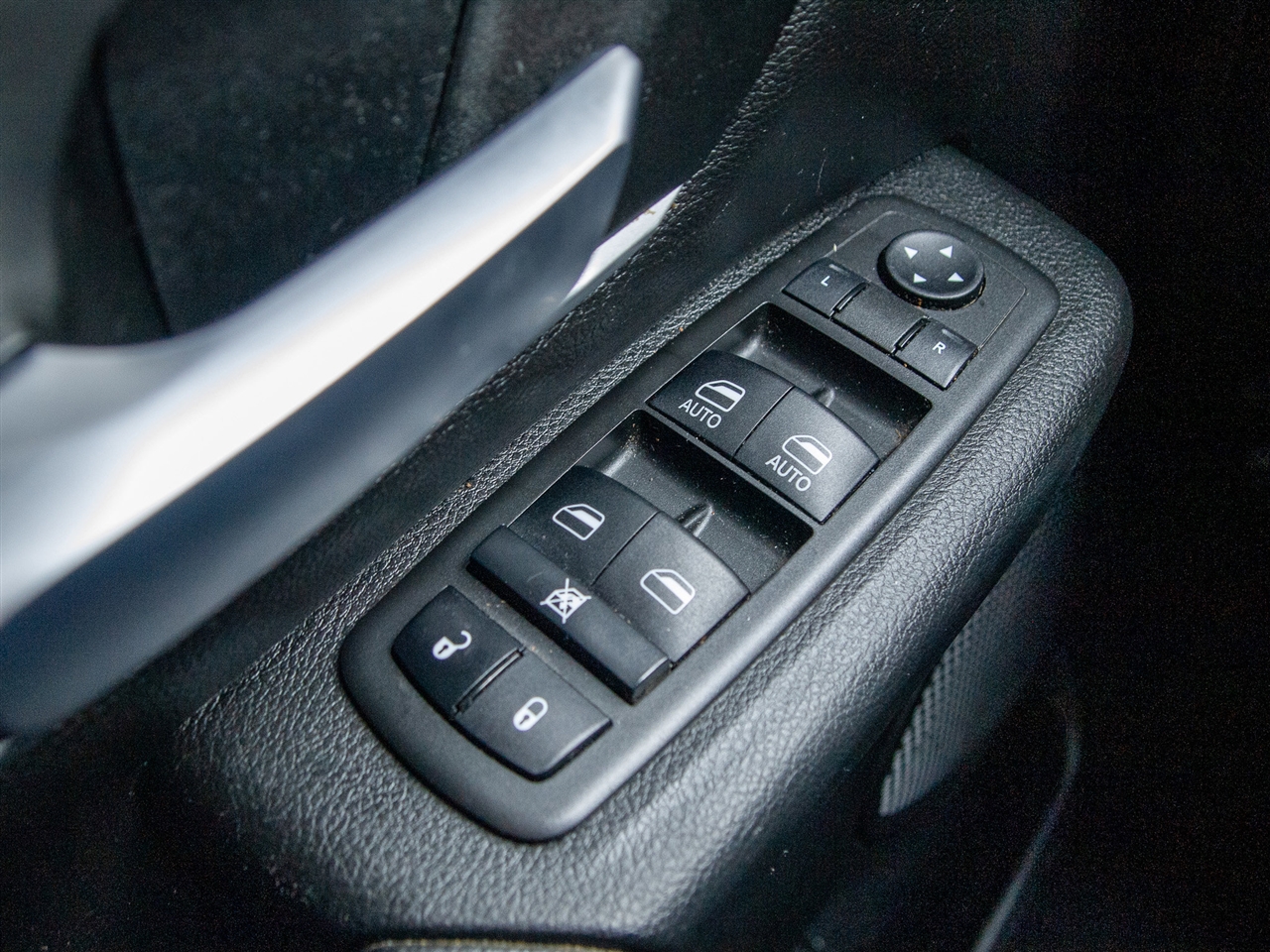 RAM 1500 Big Horn 4x4 Crew Cab 5'7" Box 2022