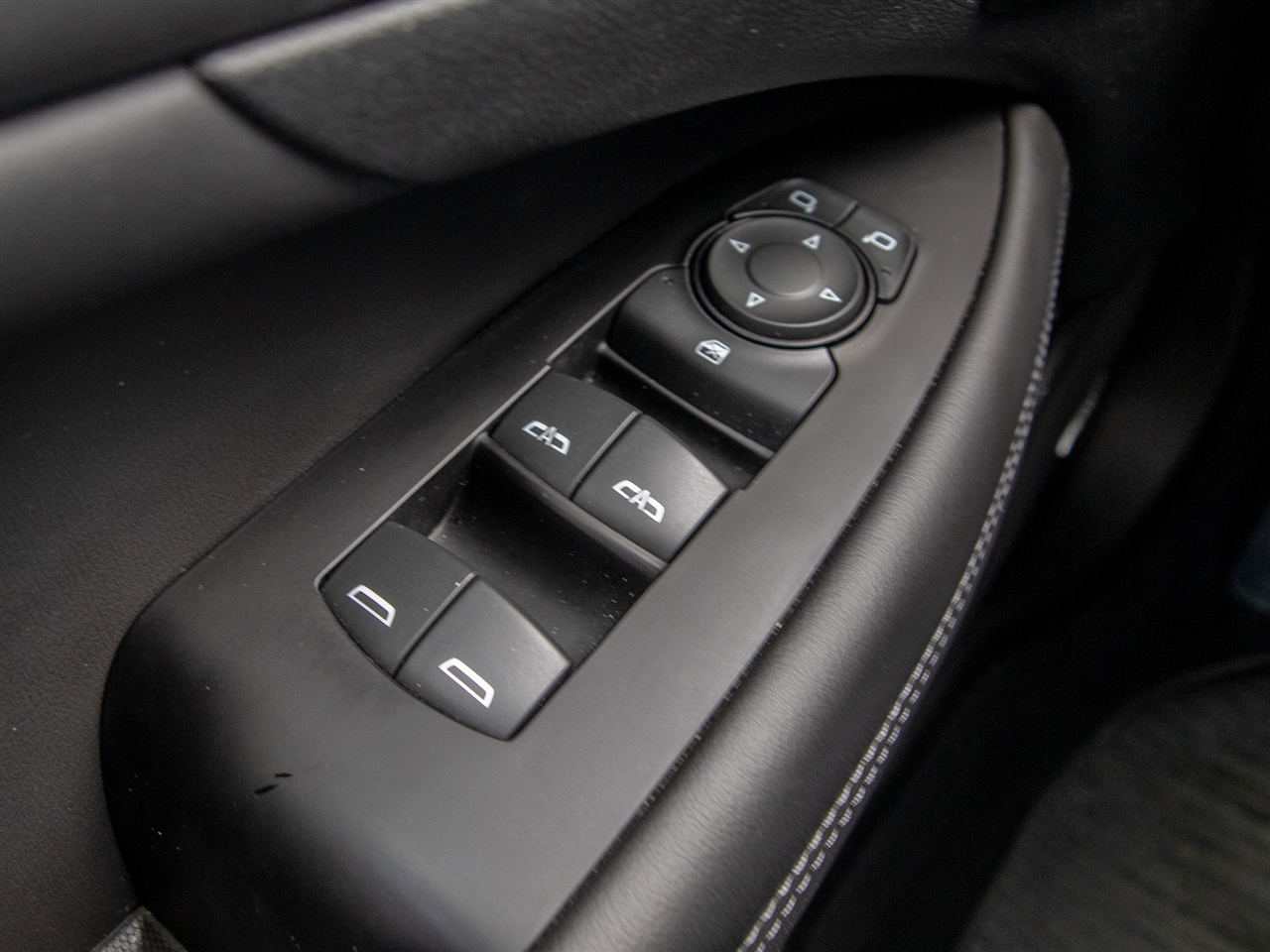 Buick LaCrosse 4dr Sdn Premium FWD *Ltd Avail* 2019