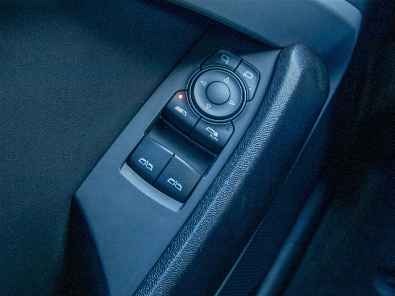 Chevrolet Camaro 2dr Conv 2LT 2024