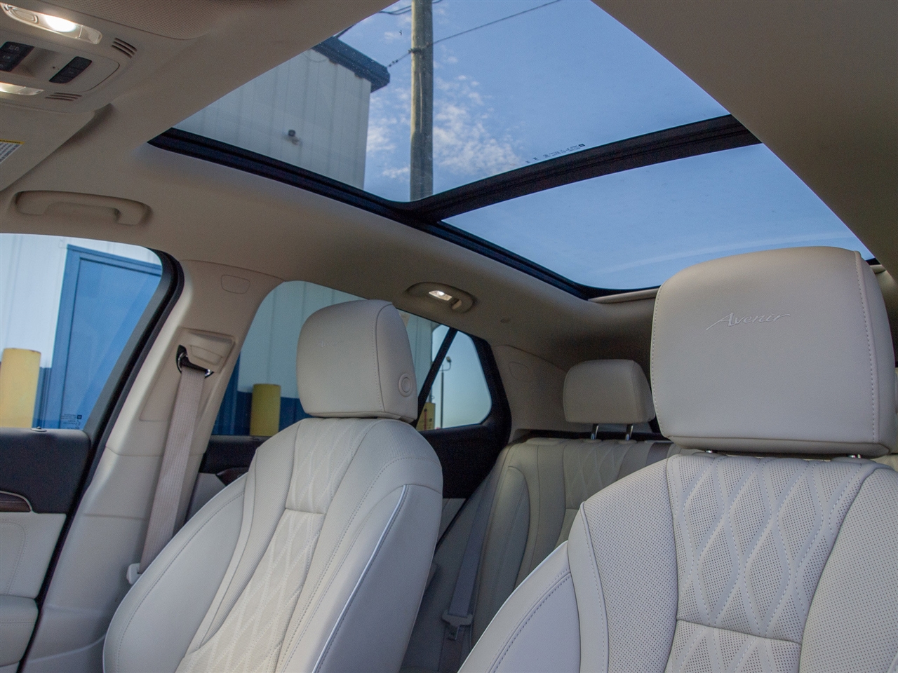 Buick Envision AWD 4dr Avenir 2023