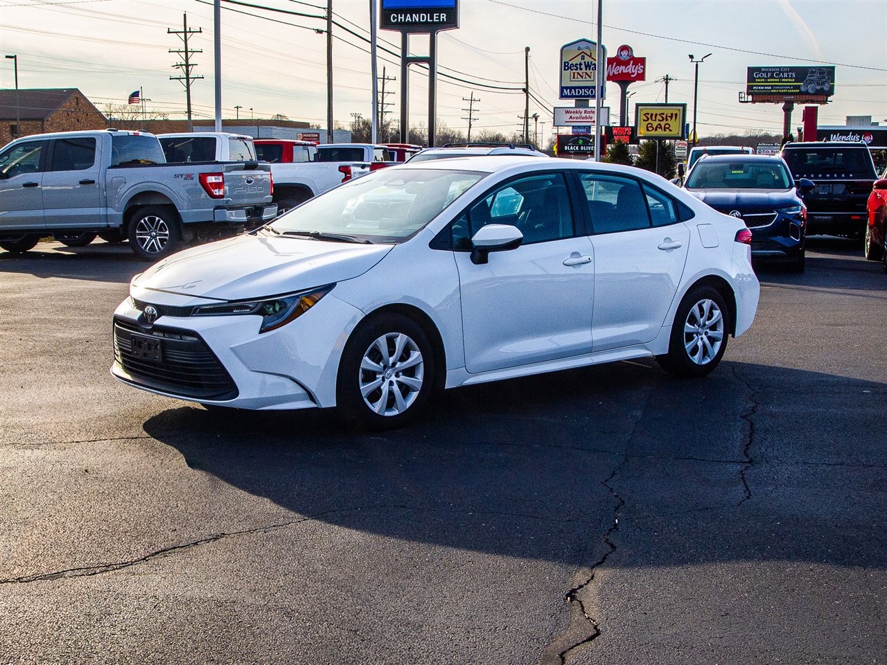 Toyota Corolla LE CVT (Natl) 2024