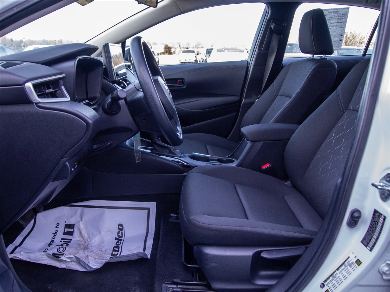 Toyota Corolla LE CVT (Natl) 2024