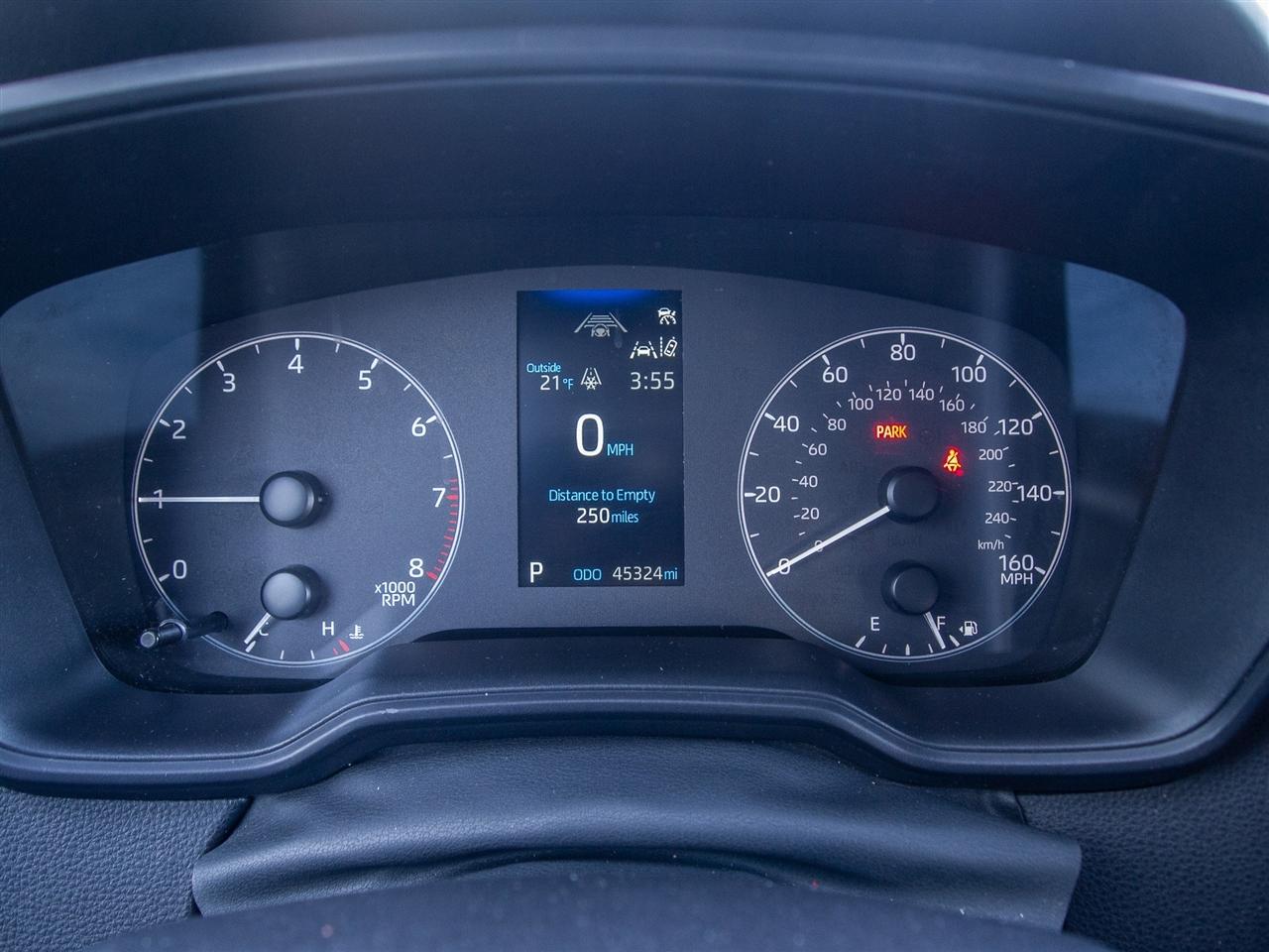 Toyota Corolla LE CVT (Natl) 2024