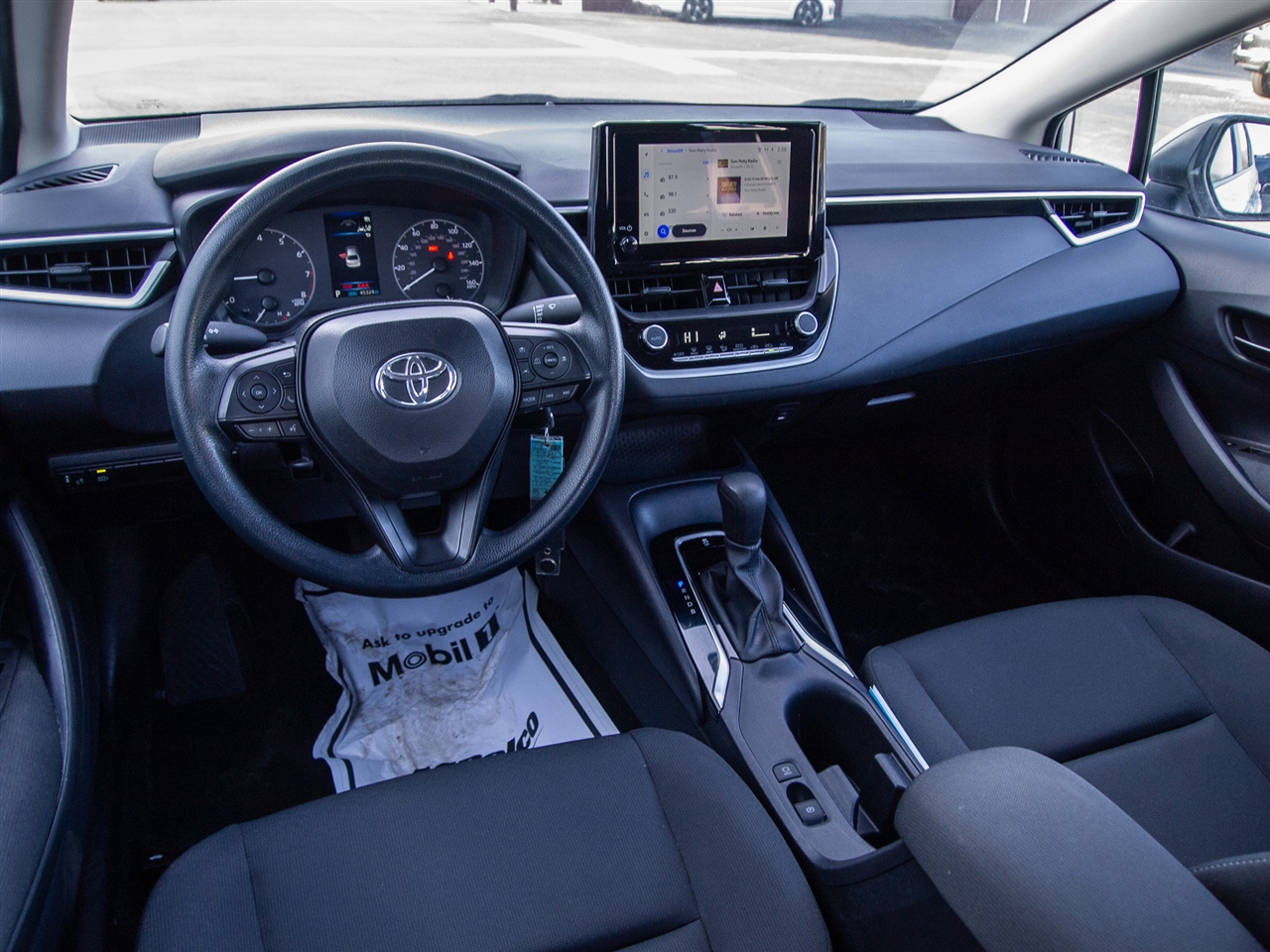 Toyota Corolla LE CVT (Natl) 2024