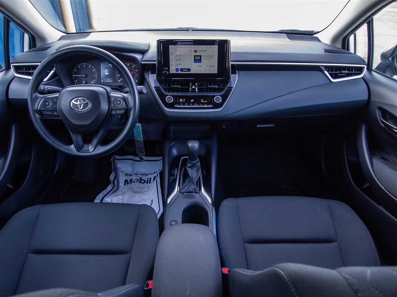 Toyota Corolla LE CVT (Natl) 2024