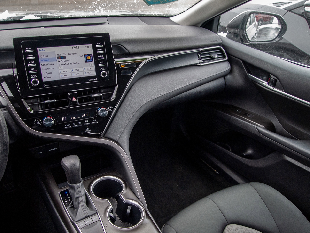 Toyota Camry LE Auto (Natl) 2024