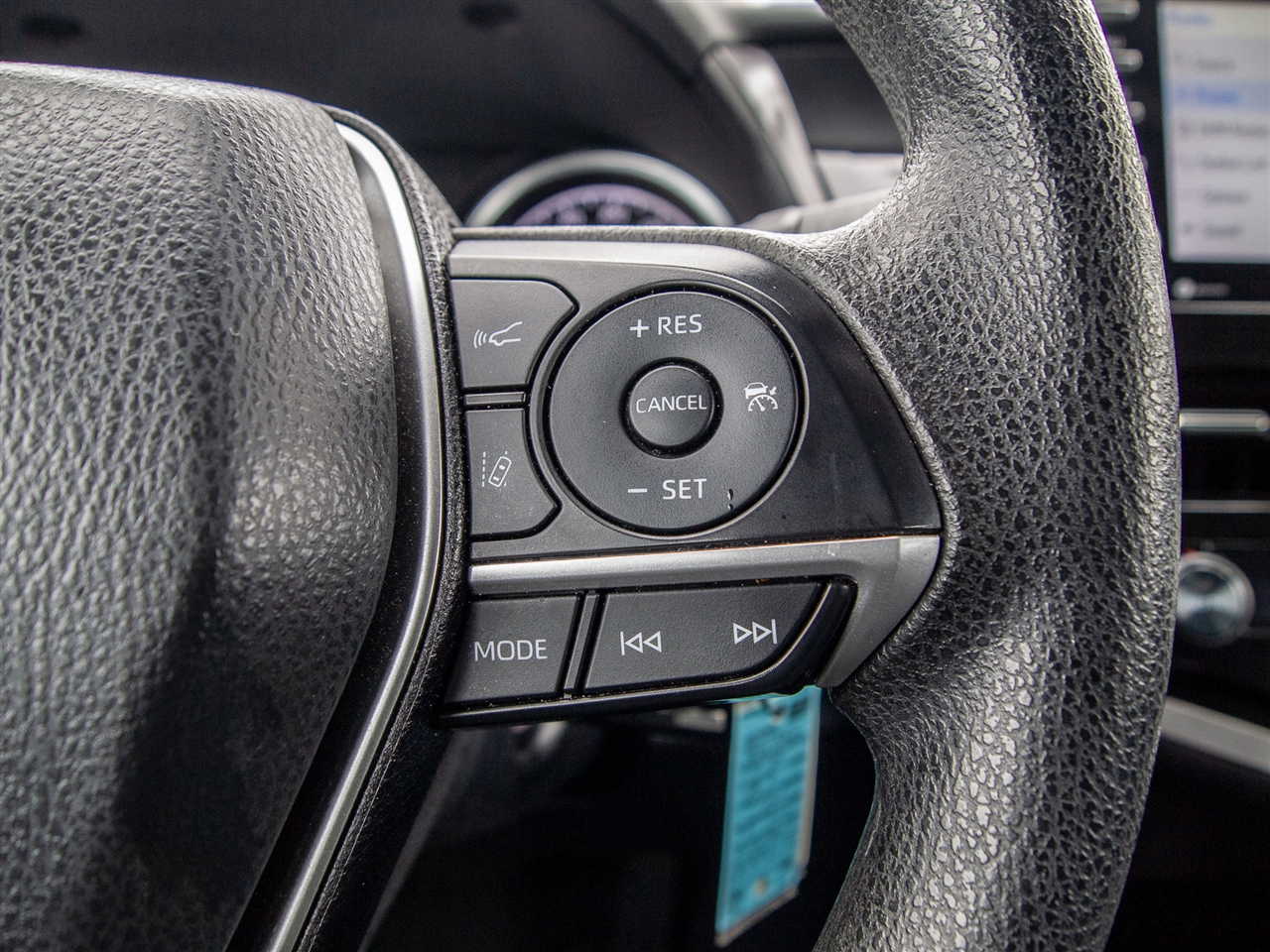 Toyota Camry LE Auto (Natl) 2024