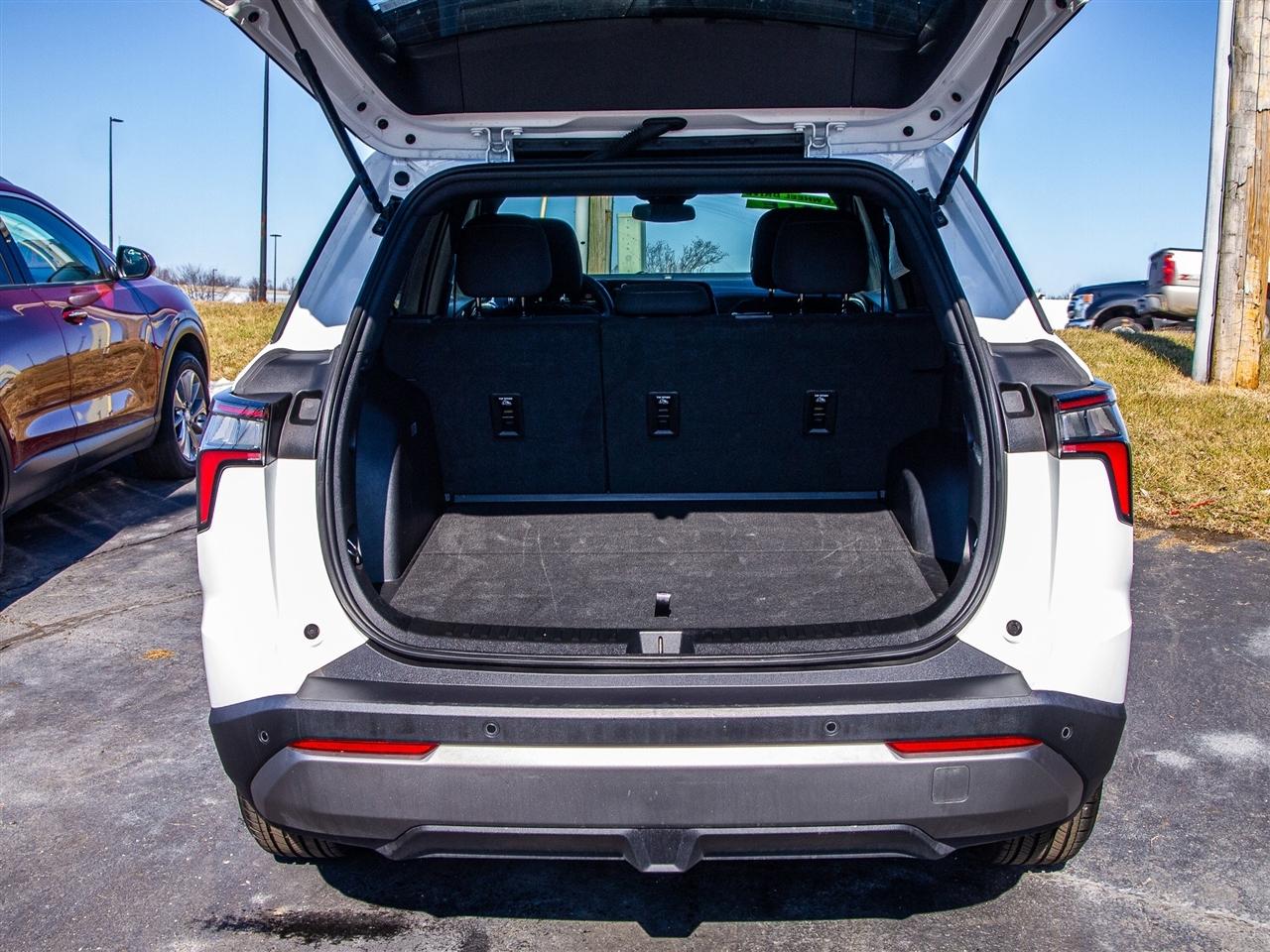 Chevrolet Equinox AWD 4dr LT w/2LT 2025