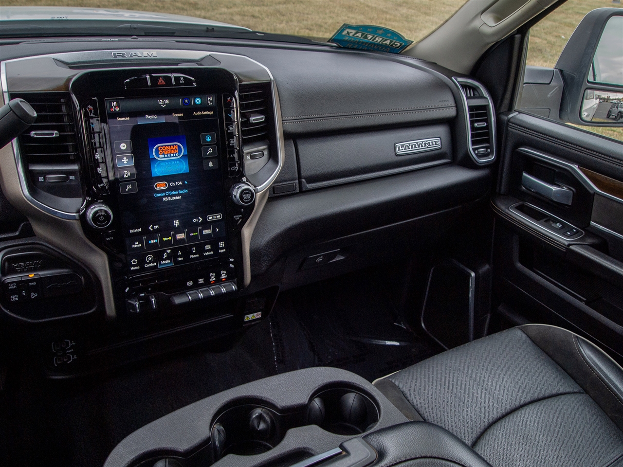 RAM 2500 Laramie 4x4 Crew Cab 6'4" Box 2024