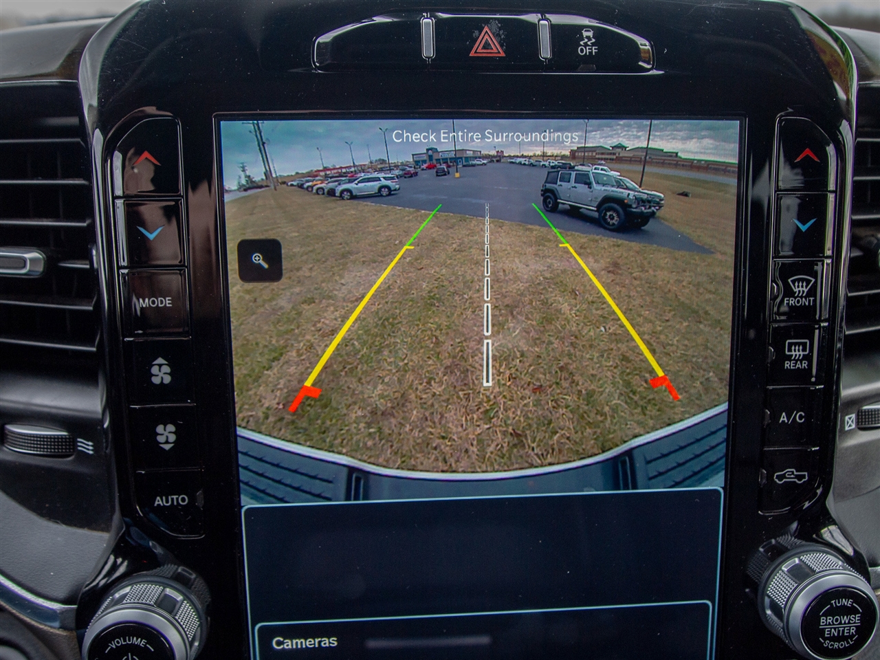 RAM 2500 Laramie 4x4 Crew Cab 6'4" Box 2024