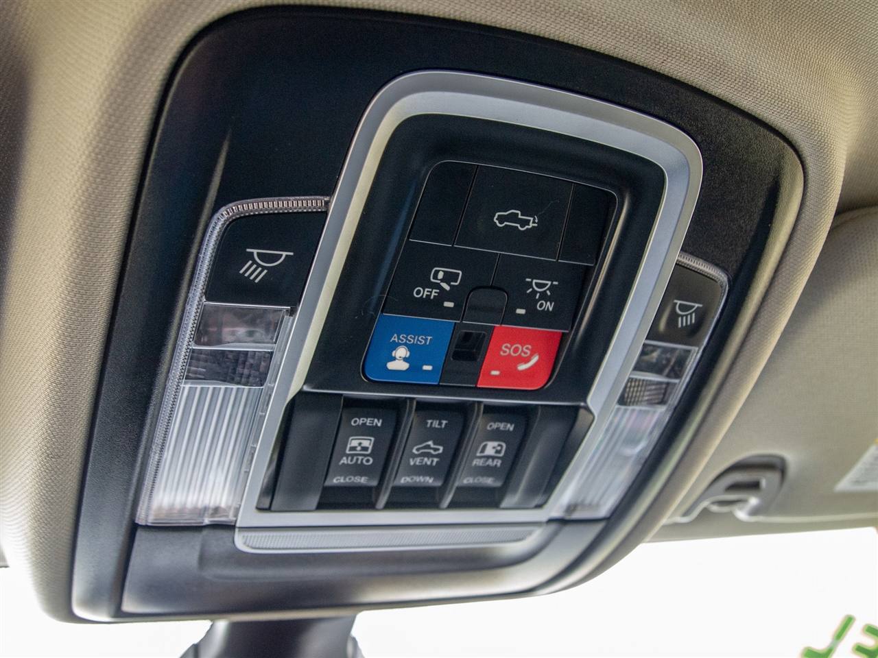 RAM 2500 Laramie 4x4 Crew Cab 6'4" Box 2024