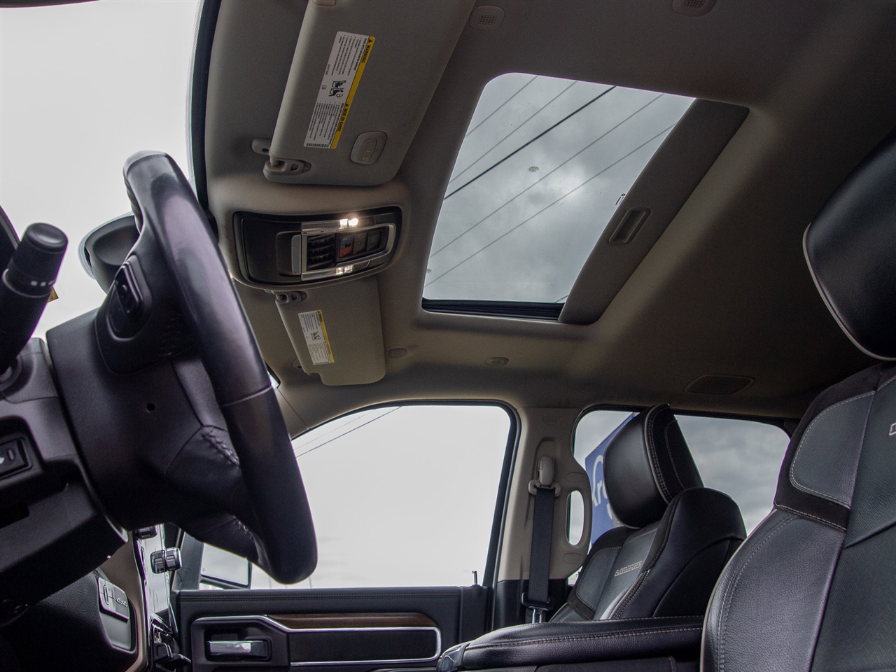 RAM 2500 Laramie 4x4 Crew Cab 6'4" Box 2024