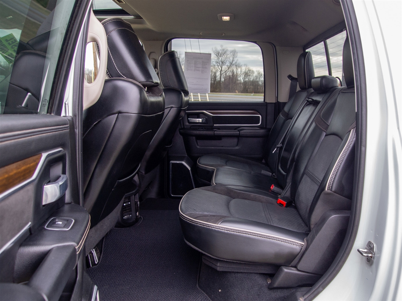 RAM 2500 Laramie 4x4 Crew Cab 6'4" Box 2024