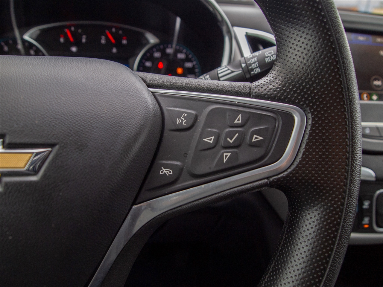 Chevrolet Equinox AWD 4dr LT w/1LT 2023