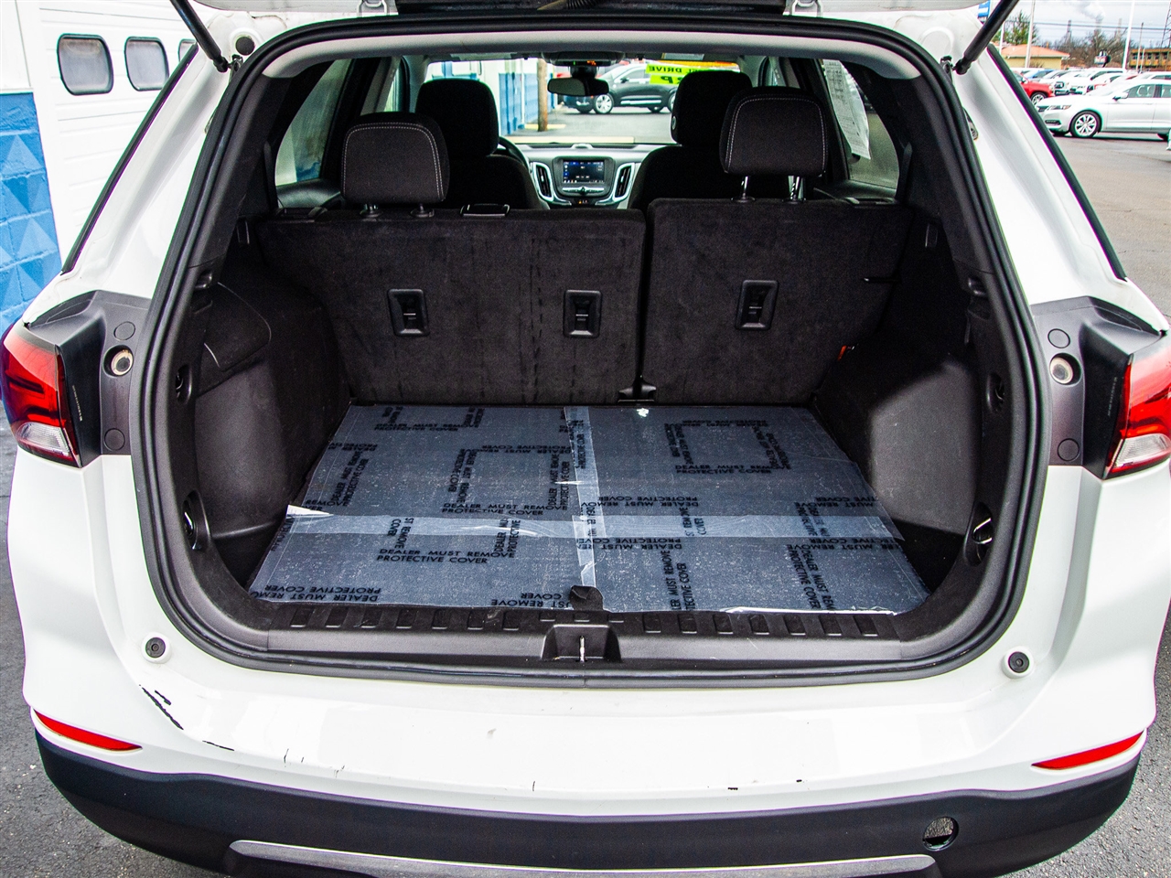 Chevrolet Equinox AWD 4dr LT w/1LT 2023