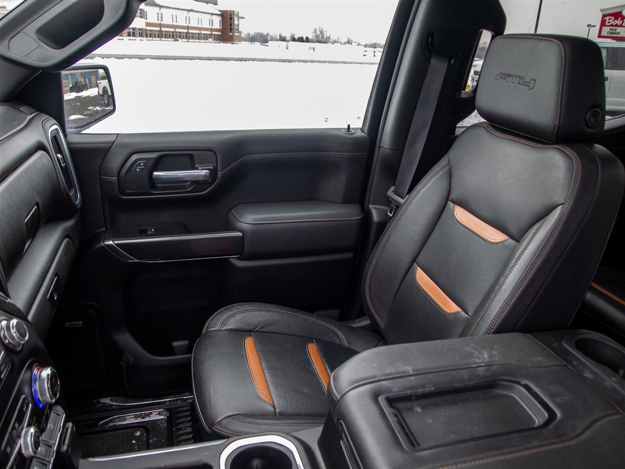 GMC Sierra 1500 4WD Crew Cab 147" AT4 2021