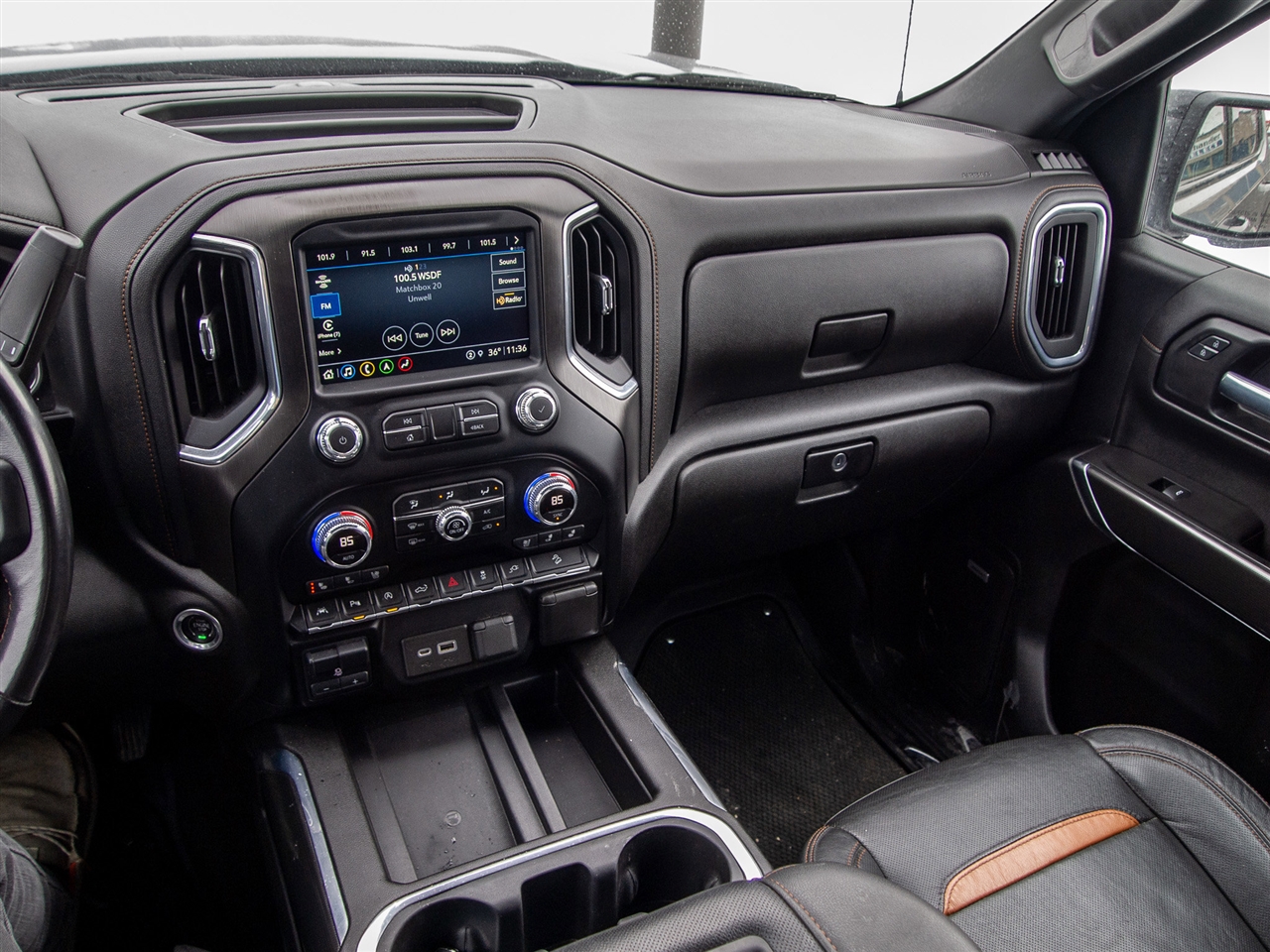 GMC Sierra 1500 4WD Crew Cab 147" AT4 2021