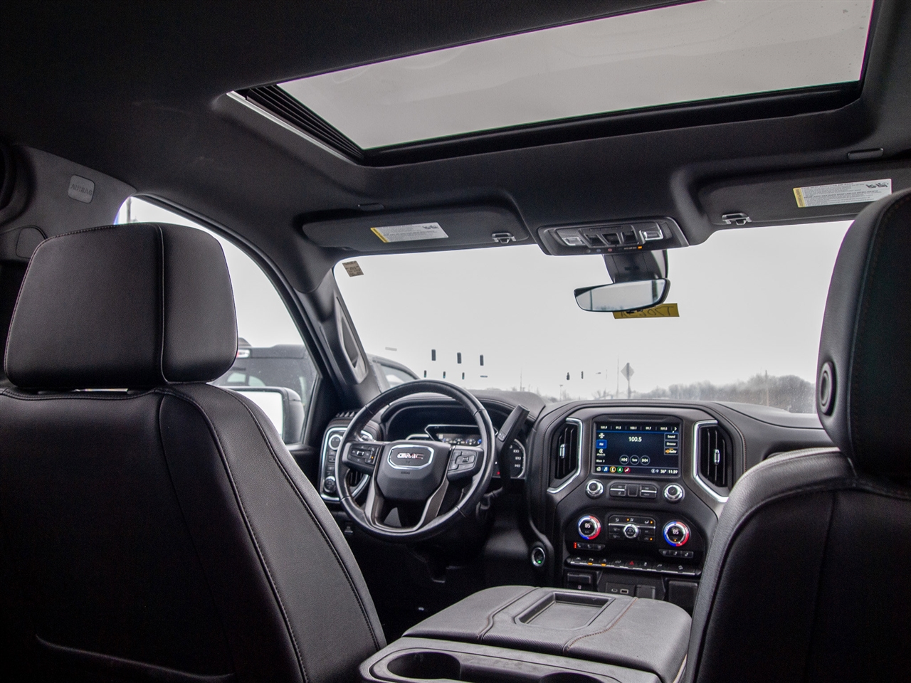 GMC Sierra 1500 4WD Crew Cab 147" AT4 2021